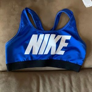 Women’s sports bra